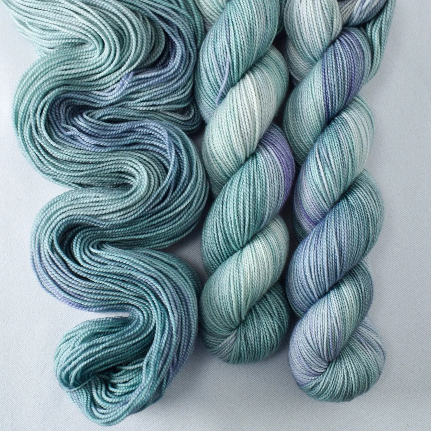 Amakusa - Yummy 2-Ply - Wild Iris